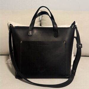 Portland Leather Black Medium Crossbody Bag